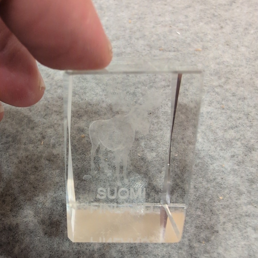 Suomi Finland Etched Moose Glass Paperweight Souvenir Block Clear Decor - Picture 3 of 5